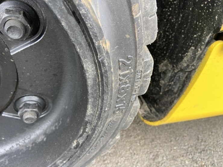 2017-yale-veracitor-60vx-forklift-image-10