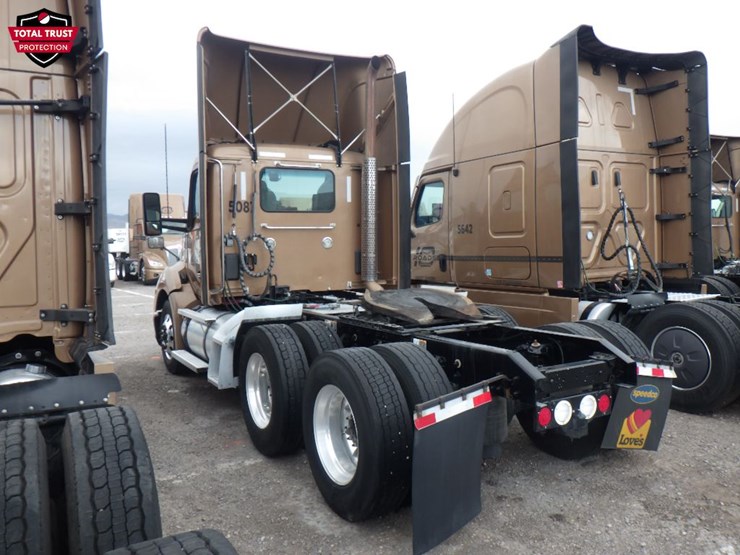 2022-kenworth-t680-image-11