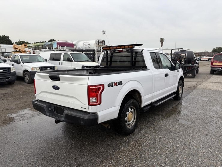2016-ford-f150-image-3