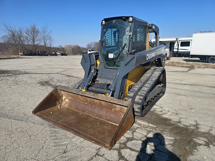 2012-deere-329d-image-1