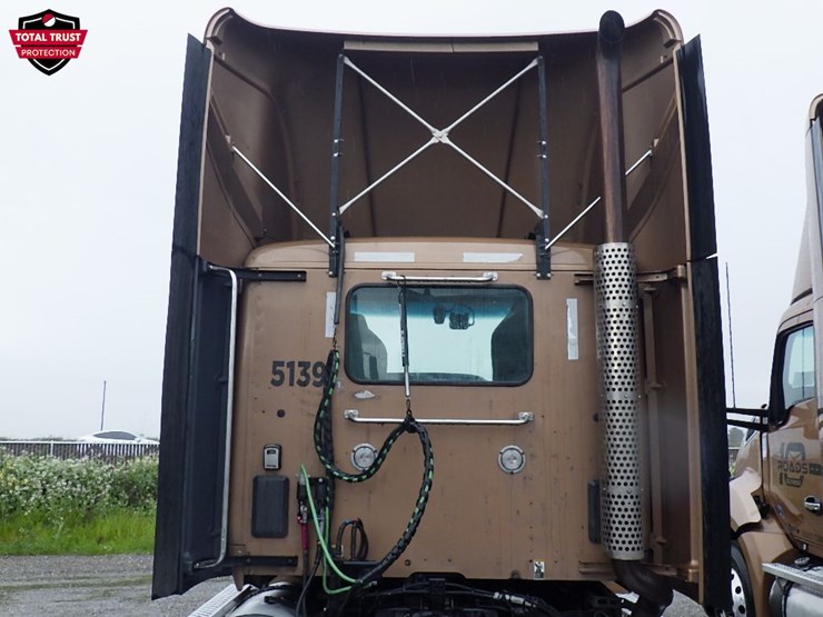 2022-kenworth-t680-image-13