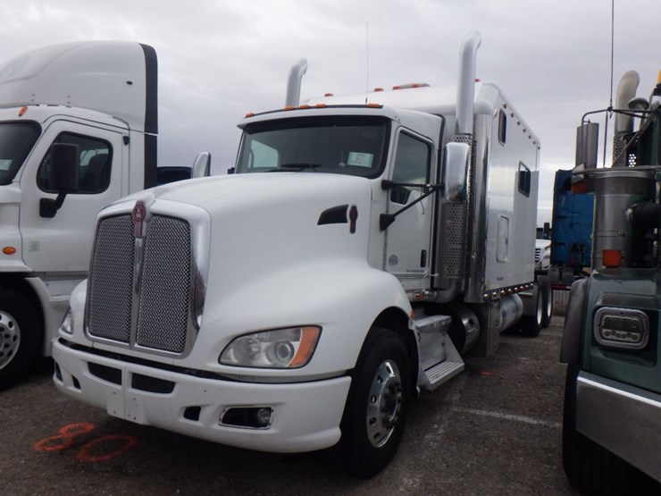 2014-kenworth-t660-image-1