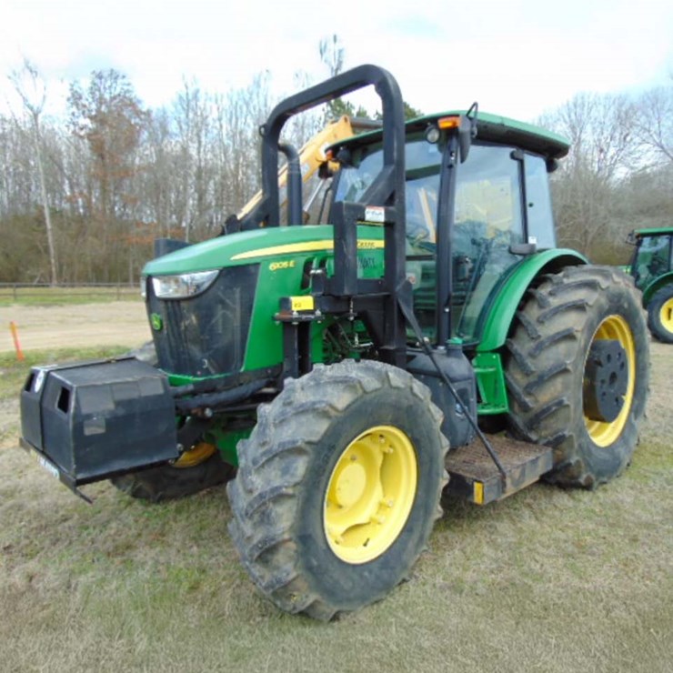 JOHN DEERE 6105E