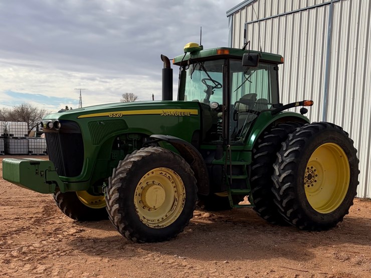 john-deere-8320-image-4