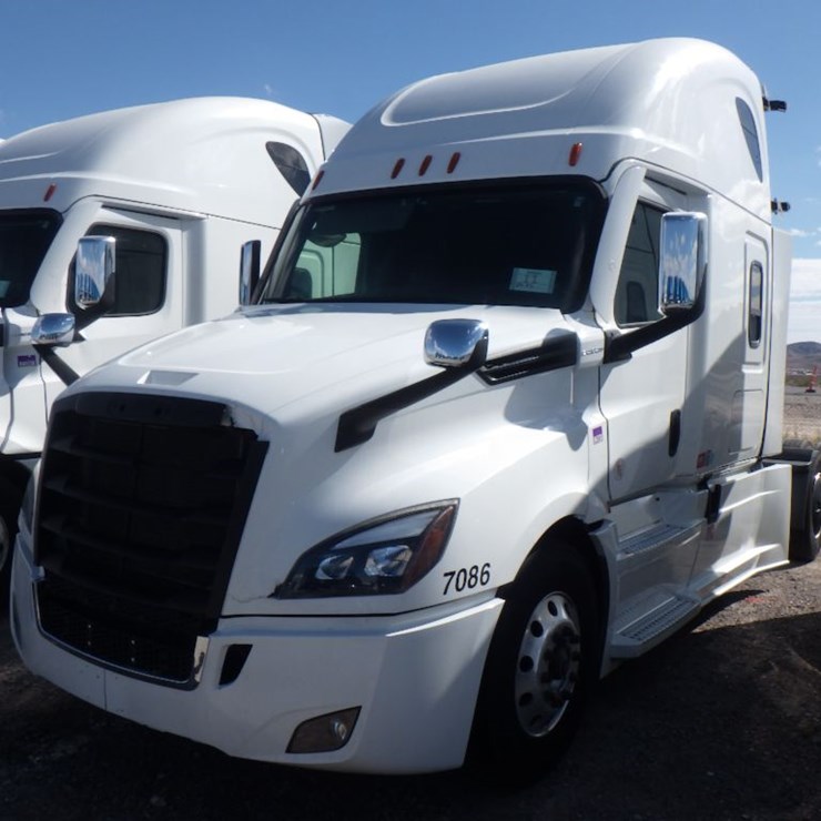 2024 FREIGHTLINER CASCADIA 126