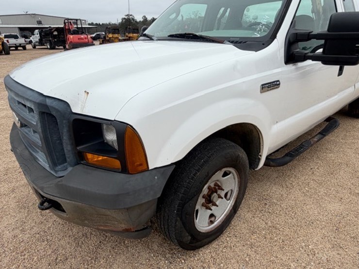 2006-ford-f250-image-14