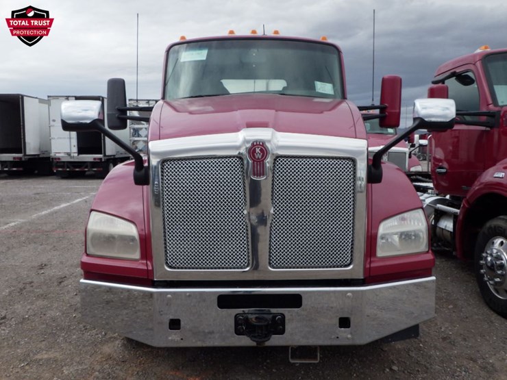 2019-kenworth-t880-image-2