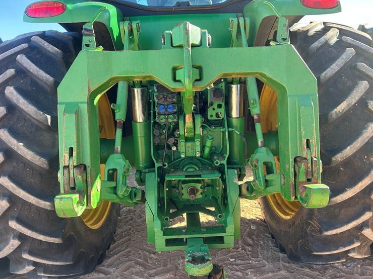 2010-john-deere-8320r-image-6