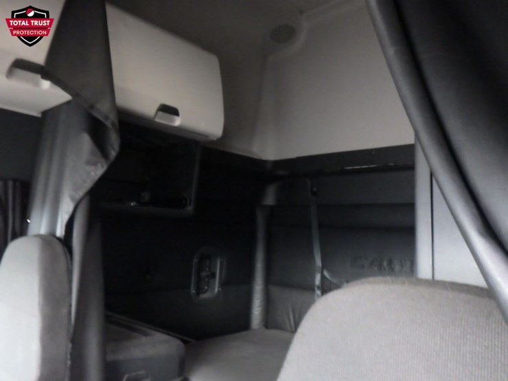 2023-freightliner-cascadia-126-image-17