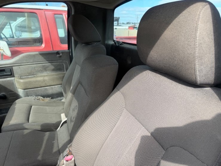 2011-ford-f150-image-24