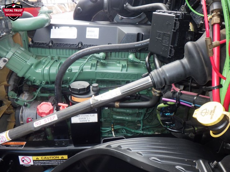 2020-volvo-vnl-760-image-23