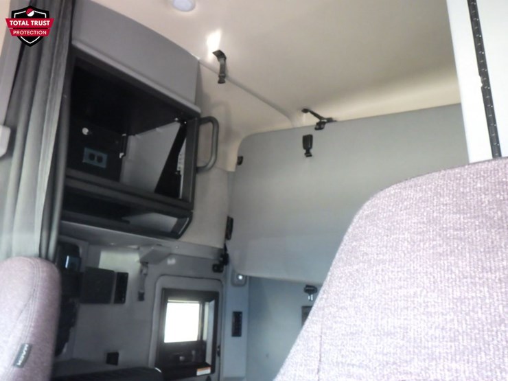 2023-mack-anthem-image-18