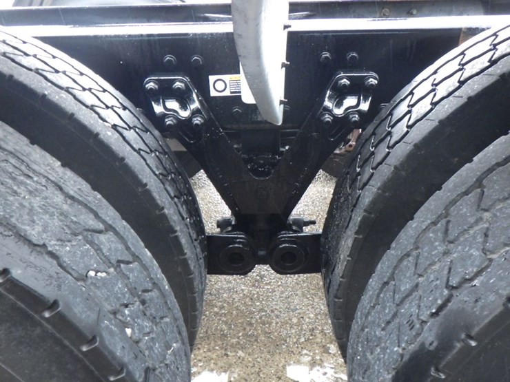 2014-kenworth-t660-image-12