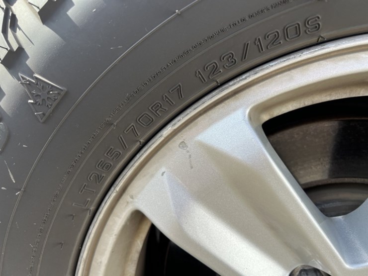 2017-ford-f150-xlt-image-16