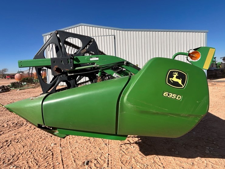 john-deere-635d-image-16