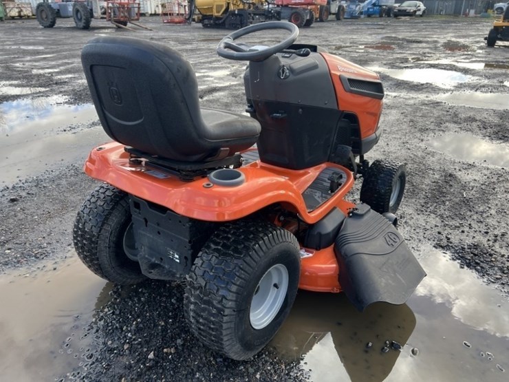 husqvarna-yth22v46-ride-on-lawn-mower-image-4