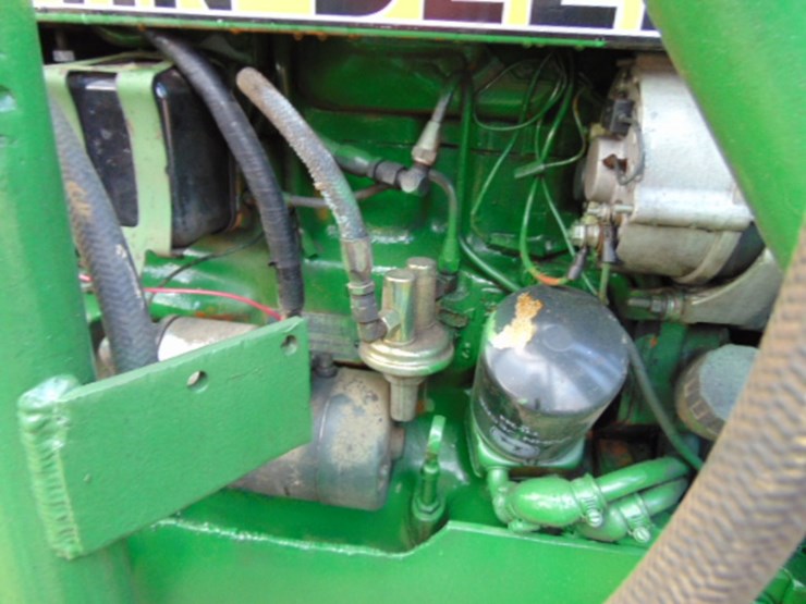 john-deere-2150-image-4