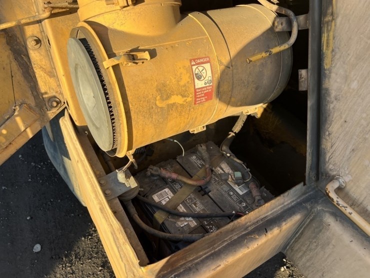 1989-deere-762b-image-22