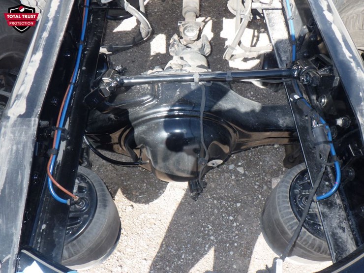 2024-freightliner-cascadia-126-image-13