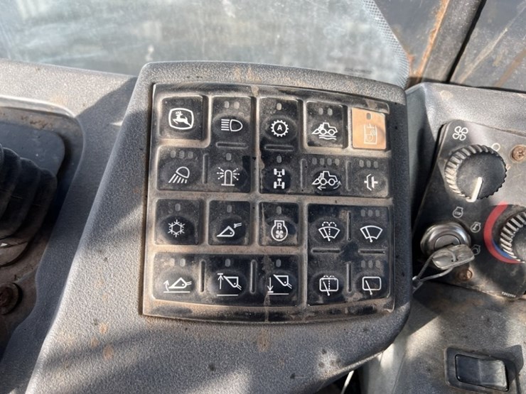 2004-deere-644j-image-22