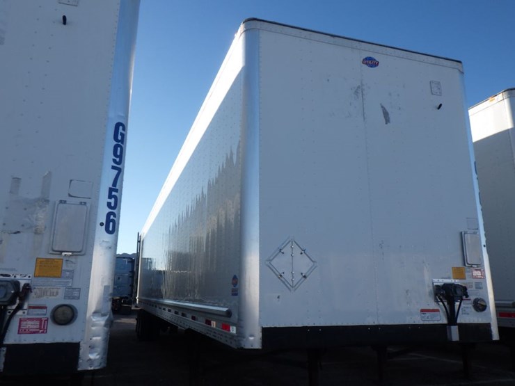 2022-utility-4000d-x-image-3