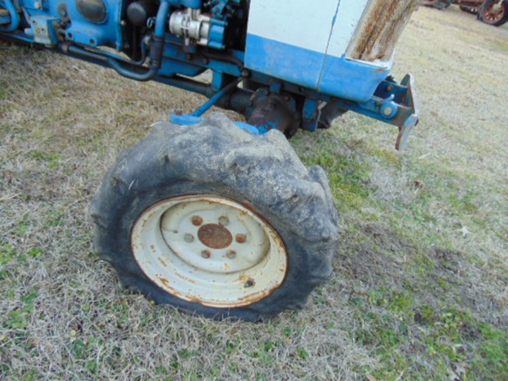 ford-tractor-image-9