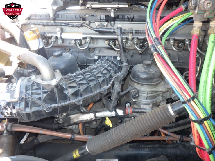 2024-freightliner-cascadia-126-image-24