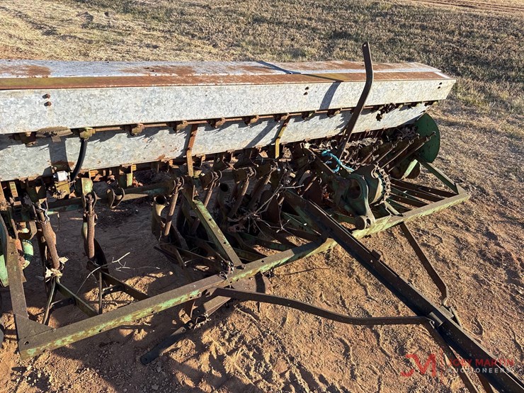 8'-pull-type-grain-drill-image-11