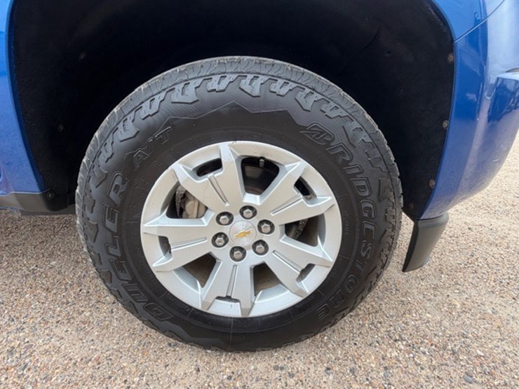 2019-chevrolet-colorado-image-18