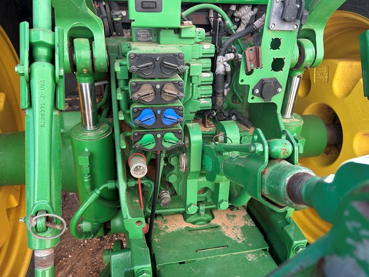 2020-john-deere-8345r-image-7