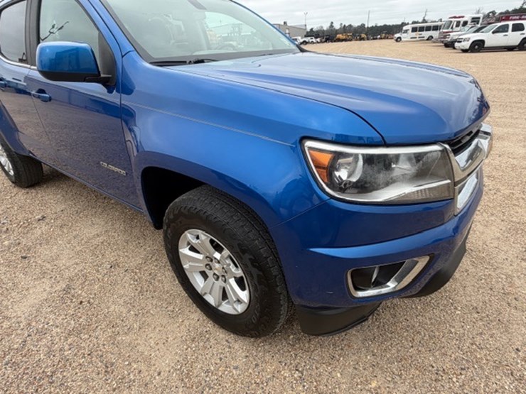 2019-chevrolet-colorado-image-16