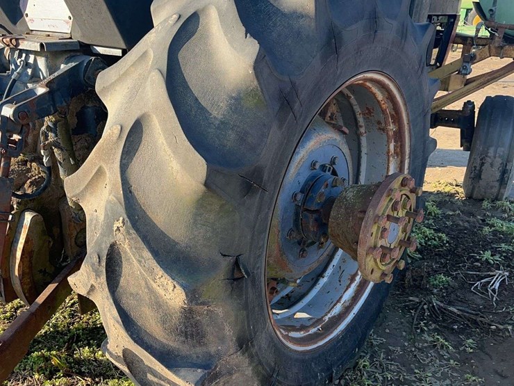 case-7120-tractor-image-8