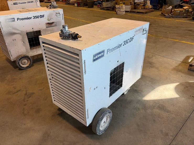 l.b.-white-premier-350-df-portable-heater-image-4