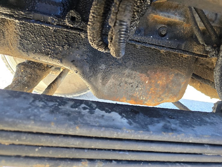 2001-mack-rd688s-image-32