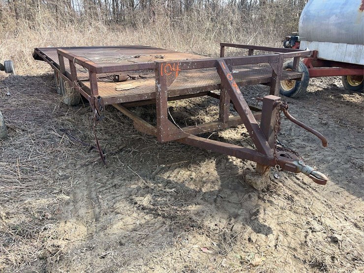 equipment-trailer-with-dovetail-image-1