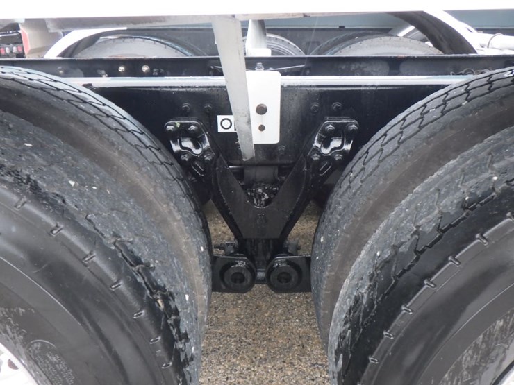 2014-kenworth-t660-image-7