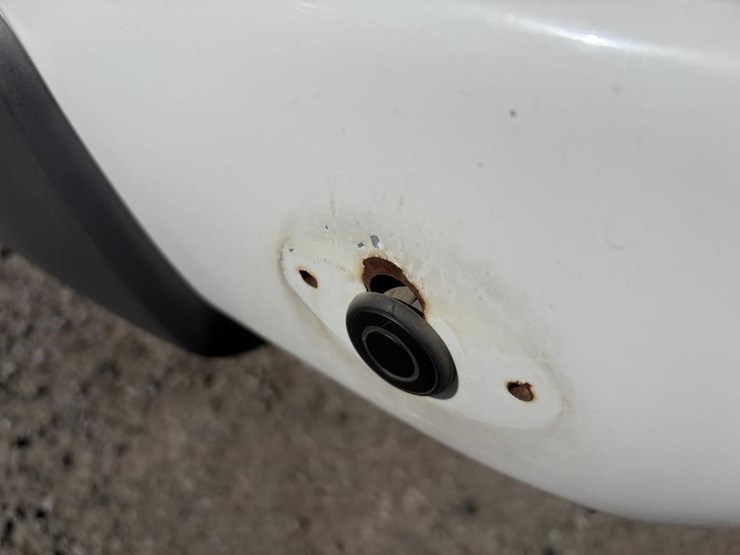 2011-chevrolet-colorado-image-27