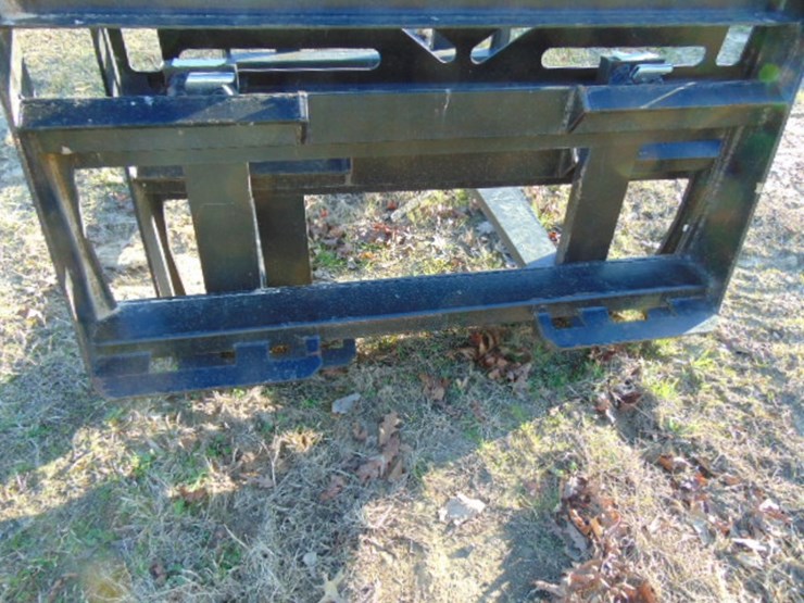solid-back-skid-steer-forks-image-2