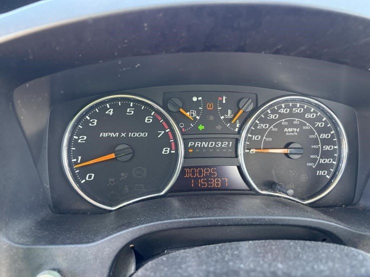 2011-chevrolet-colorado-image-12