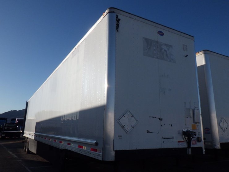 2022-utility-4000d-x-image-3