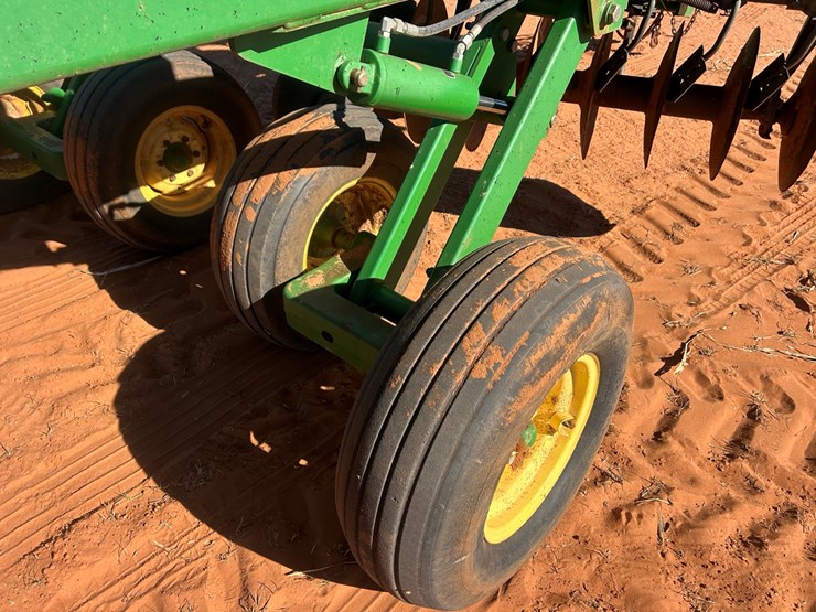john-deere-637-image-4