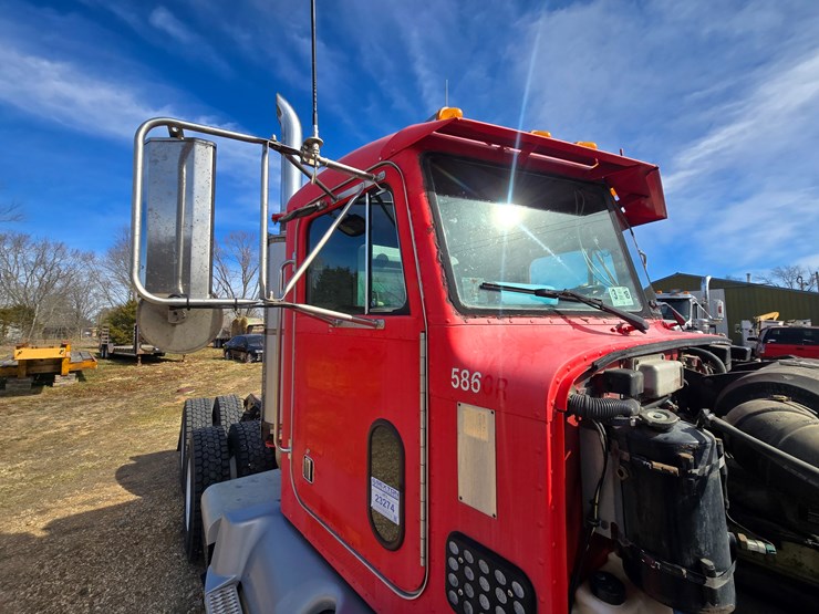 1997-peterbilt-377-image-87