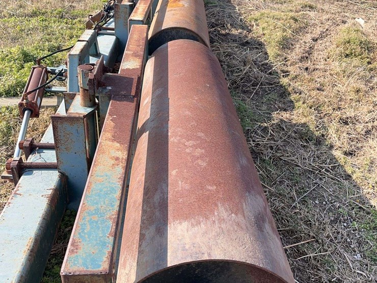 bell-8-row-folding-3pt-roller-image-4