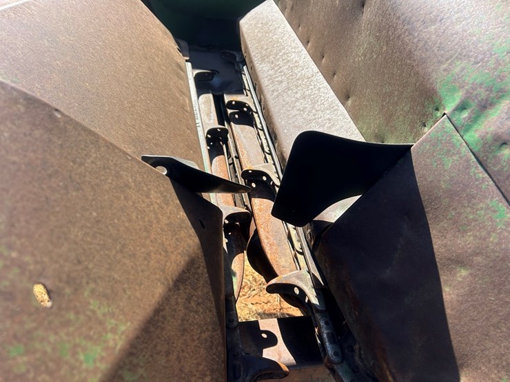 john-deere-845-image-5