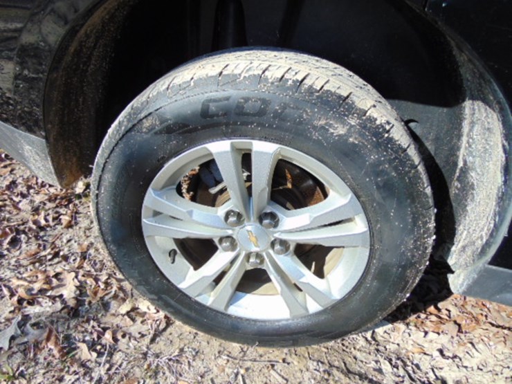 2015-chevrolet-equinox-lt-image-3