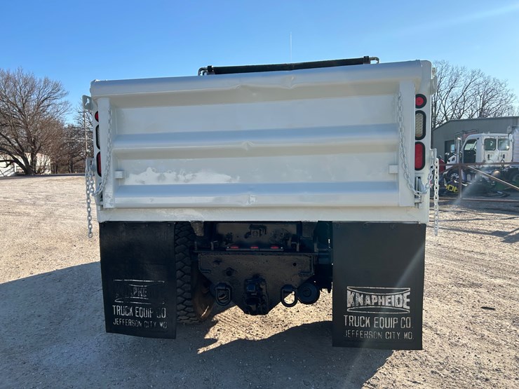 2013-international-durastar-4400-image-17