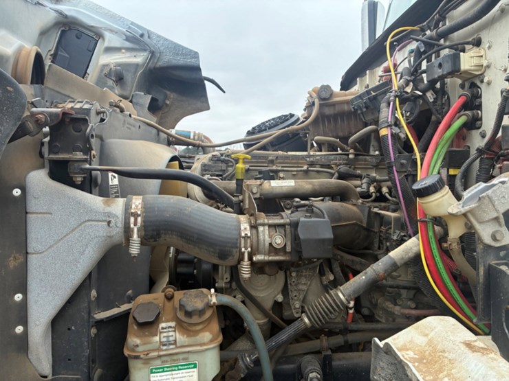 2015-western-star-4700-image-7