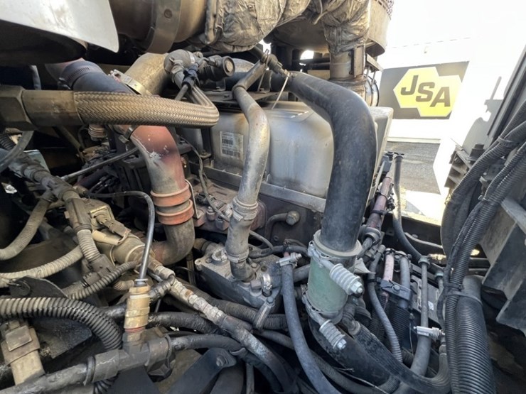 2013-mack-leu612-image-13