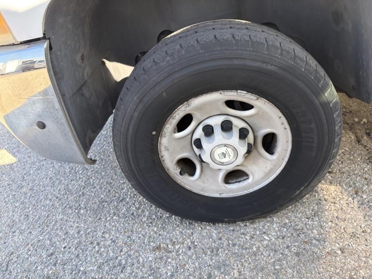 2008-chevrolet-2500-image-36