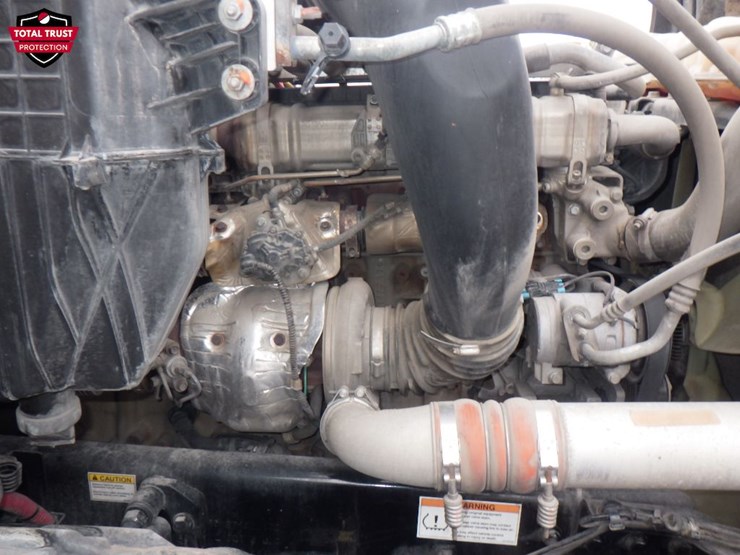 2023-freightliner-cascadia-126-image-24